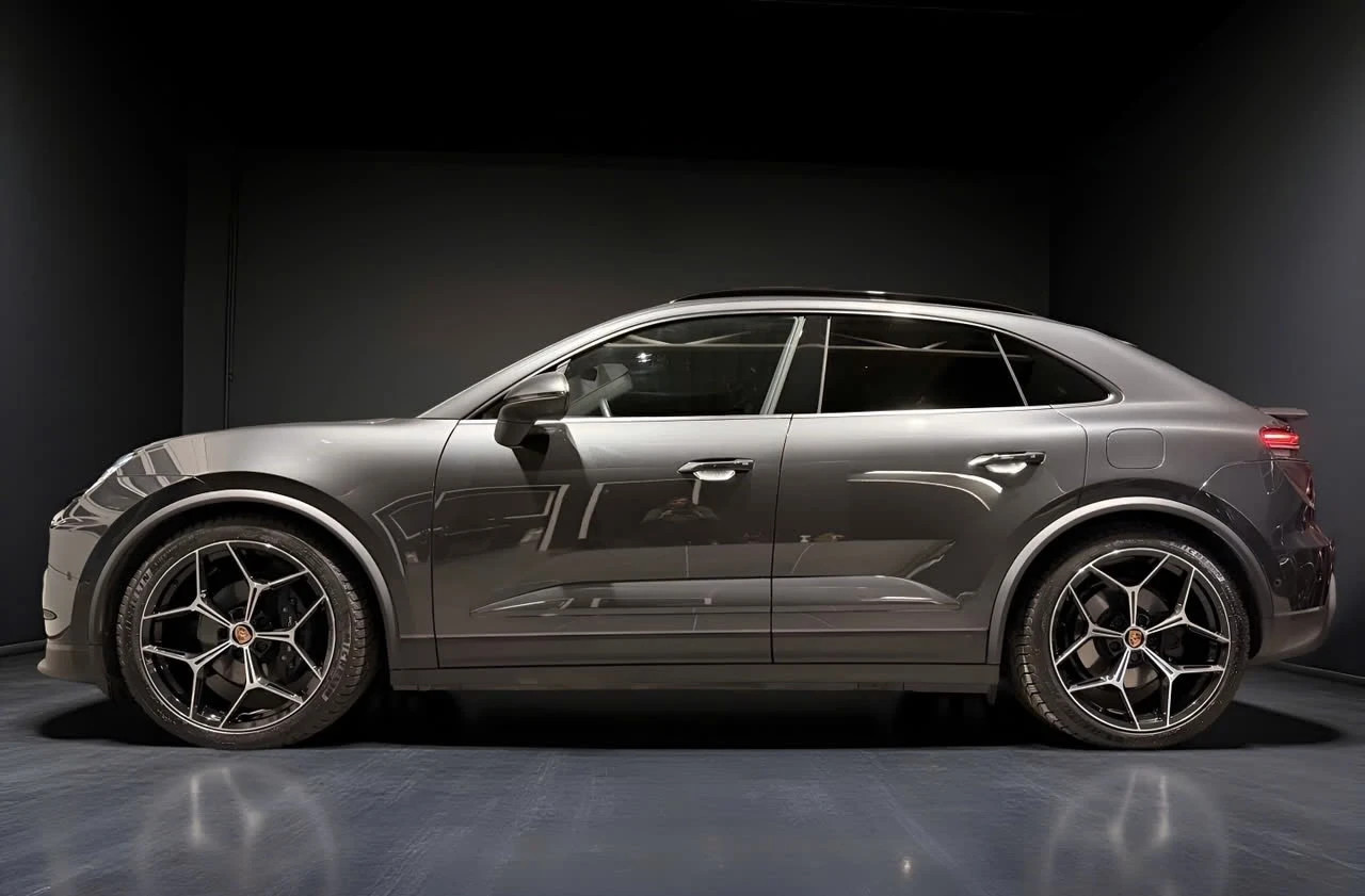 porsche Macan 4 EV 2025